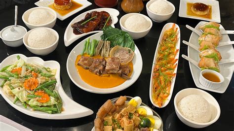 9 Ayala Malls Circuit Restaurants and Stalls for You to Try.
